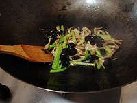 素菜小炒的做法步骤13