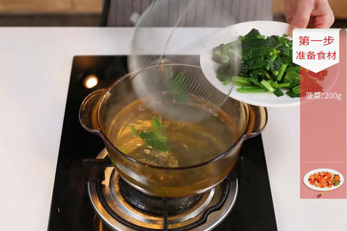 菠菜炒鸡蛋的做法 菠菜炒鸡蛋怎么做的
