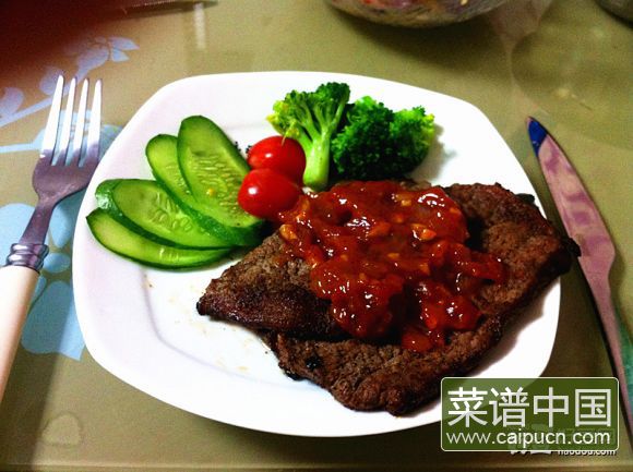 黑椒茄汁牛排