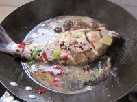 红烧鲳鱼的做法步骤6