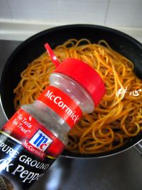 鲜虾炒意粉的做法步骤12