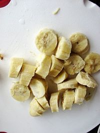 香蕉核桃冰激凌--夏日冰品的做法步骤2