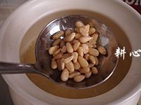 松仁木耳小米粥的做法步骤7