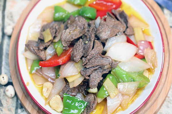 洋葱炒牛肉的做法 洋葱炒牛肉的家常做法