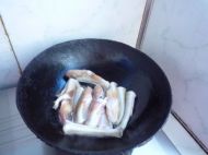 鲶鱼炖豆腐的做法步骤4