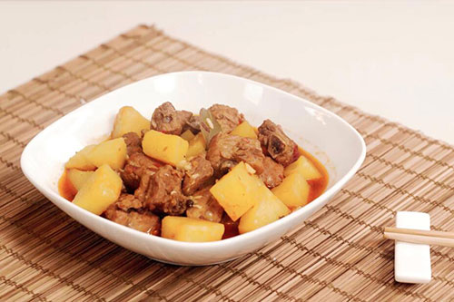 土豆炖排骨的做法 在家怎么做土豆炖排骨