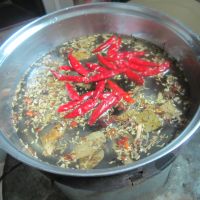 麻辣卤鸭脖子的做法步骤3