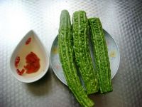 冰镇雪碧苦瓜的做法步骤1