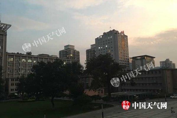 京津冀大气扩散条件周日好转 华南高温难退