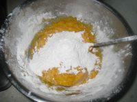 芝麻南瓜饼的做法步骤3