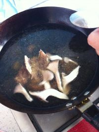 暖心鸡汤米面的做法步骤6