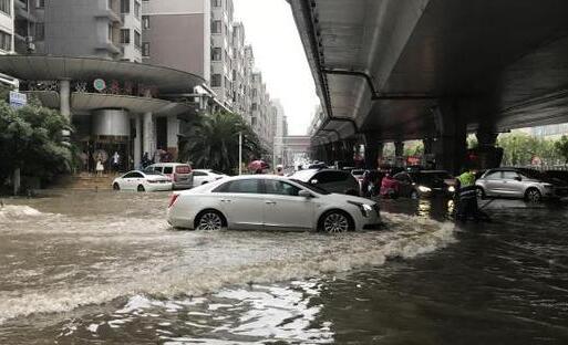 武汉24小时降雨量突破历史 高考如遇到暴雨听力考试可暂停