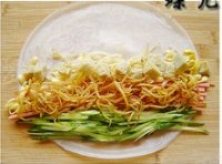 凉皮蔬菜卷的做法步骤7