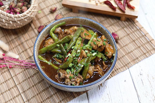 排骨炖豆角的做法 家常排骨炖豆角做法