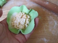 豆腐蛋黄翡翠包的做法步骤14
