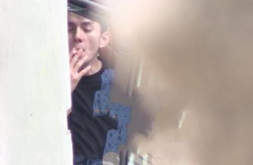 李佳琦回应抽烟是怎么回事 李佳琦回应抽烟是什么情况