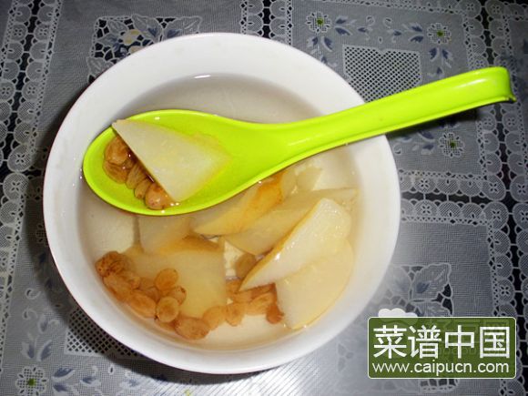 葡萄干冰糖梨水