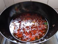 水煮泡椒鲶鱼的做法步骤6