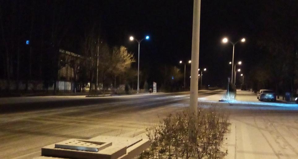 换冬装：北京延庆迎降雪 雪花铺满地