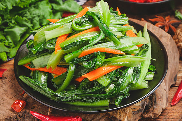 油麦菜怎么做好吃 清炒油麦菜的做法