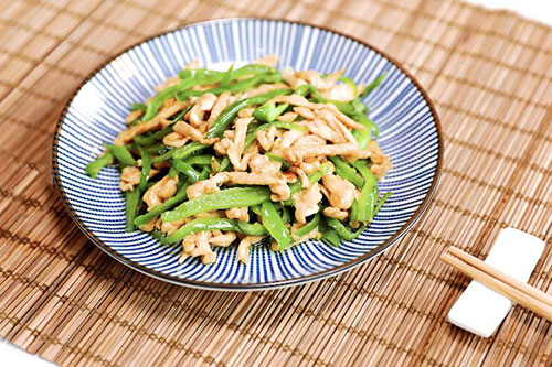 青椒鸡丝做法大全 家常青椒鸡丝的做法介绍