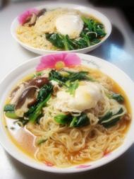 香菇菠菜鸡蛋面的做法步骤10