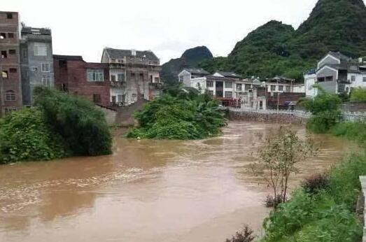 也门暴雨死亡人数已增至13人 救援工作仍在进行中