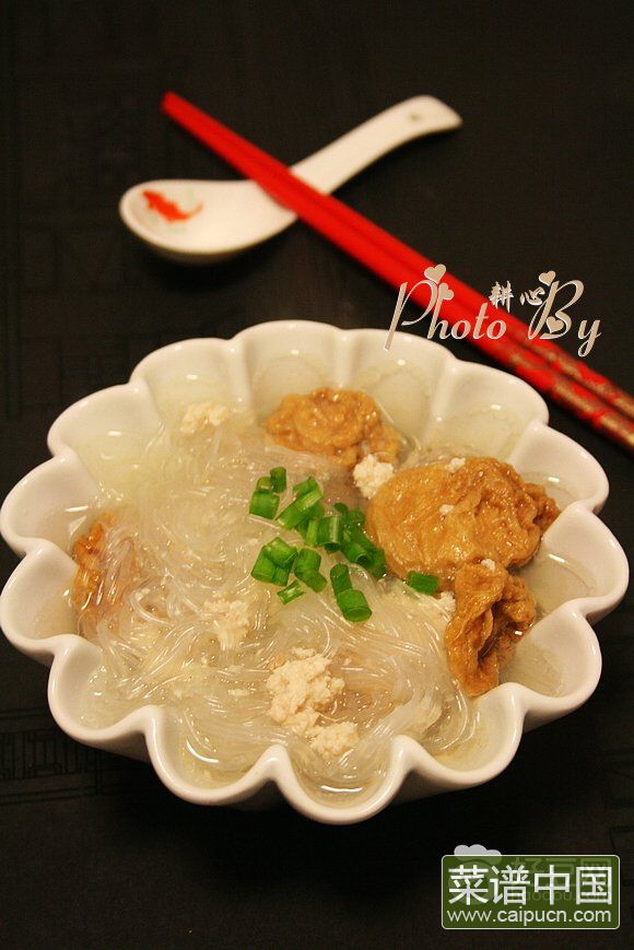 油面筋肉末米粉汤