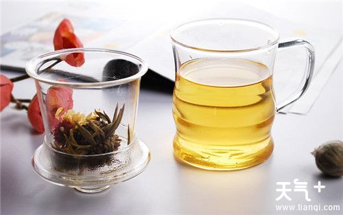 塑料杯子茶渍如何清洗？去除杯子上茶渍的清洁小妙招