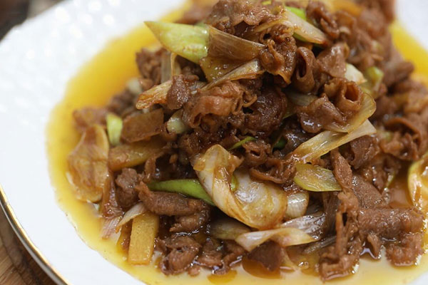 葱爆羊肉的做法 葱爆羊肉的家常做法