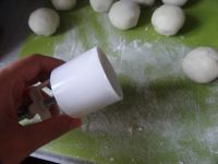 红豆沙冰皮月饼的做法步骤19