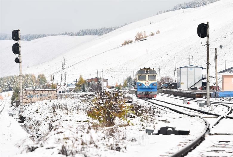 注意防寒保暖！内蒙古周末迎降雪 27日起气温下跌局地降温12℃