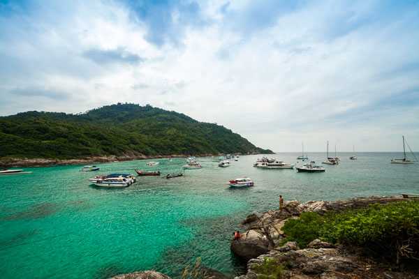 普吉岛2月份可以游泳吗 泰国普吉岛旅游攻略