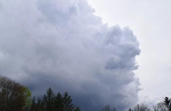 深圳周末雷阵雨“叨扰” 高考时有阵雨最高气温33℃