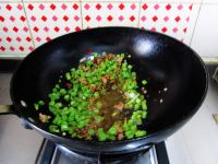橄榄菜炒四季豆的做法步骤9