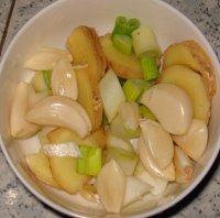 鲶鱼茄子豆腐煲的做法步骤5