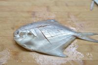 孜然烤鱼的做法步骤1