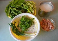 菠菜鸡丝粥的做法步骤1