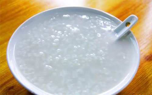 拉肚子能喝牛奶吗 拉肚子吃什么好