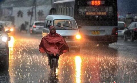 今明两天浙江雨势依旧猛烈 局地气温逼近30℃体感闷热