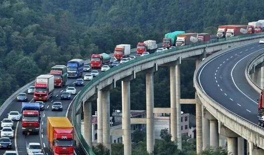 福建发布清明节安全出行提示 4月3日17时迎出城高峰