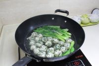荠菜豆腐丸子汤的做法步骤12