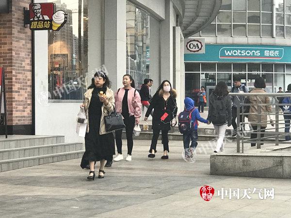 冷空气来袭湖北气温狂跌10℃ 今日迎明显降水气温继续走低