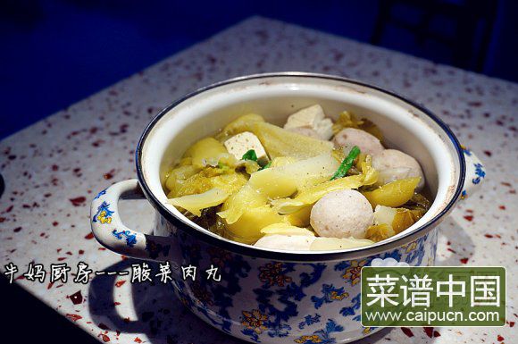 酸菜豆腐肉丸汤