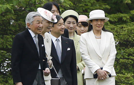 日本天皇的由来