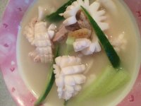 章鱼黄瓜瘦肉营养汤的做法步骤14