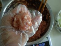 自制Q弹肉丸的做法步骤11