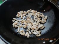 平菇炒肉的做法步骤5