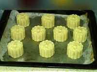 奶香黄金月饼的做法步骤15