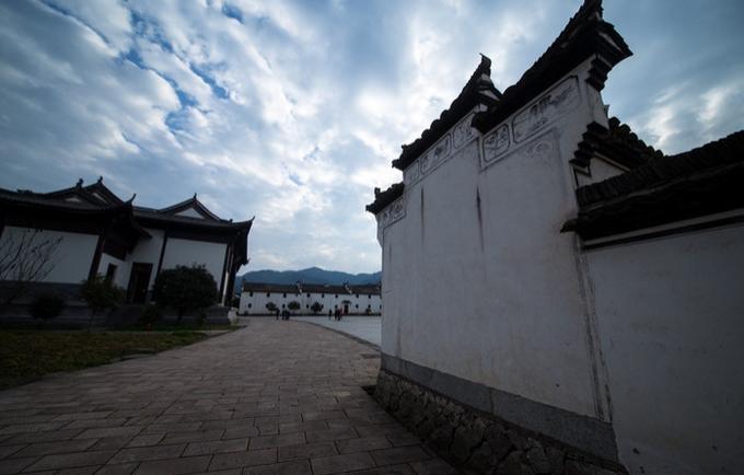 横店影视城一日游玩攻略 横店影视城一日游玩攻略